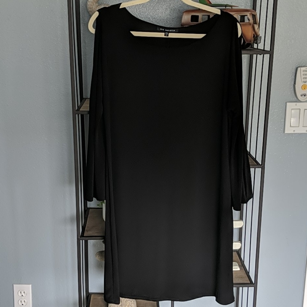 NWOT Nik and Nash black shift dress size L